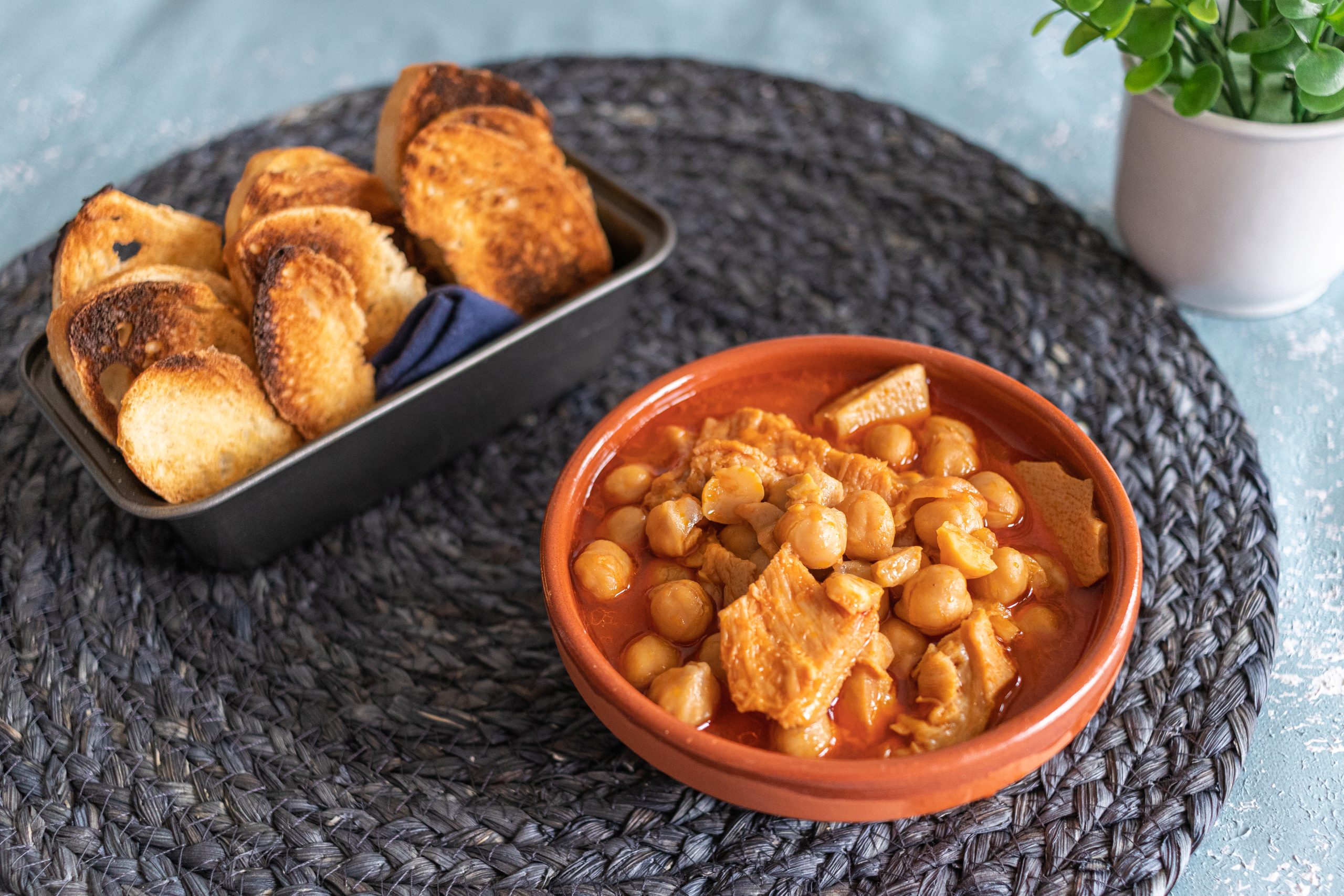 ¿Qué comer en Zaragoza? Sabores imperdibles en Casa Antonio
